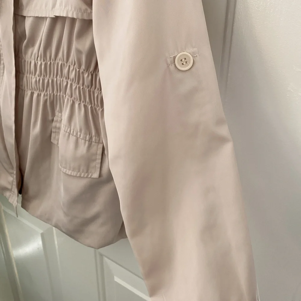 Neutral Utility Jacket. Size Medium - Picture 6 of 10